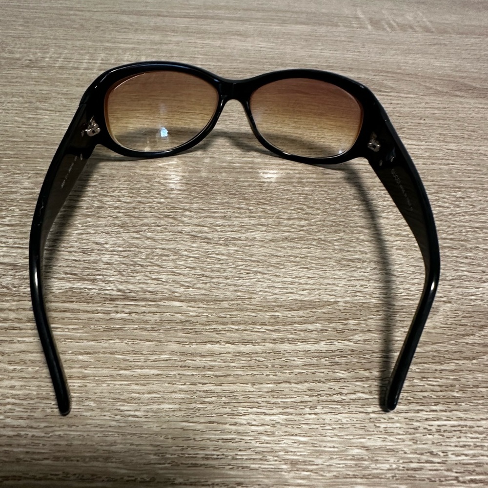 💯Authentic Gucci Black/Gold-tone  Sunglasses-Vintage but in great used condition - Picture 4 of 10